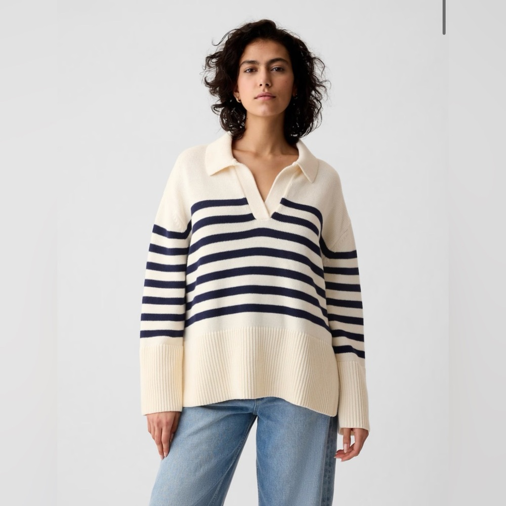 GAP 24/7 Split-Hem Polo Sweater
